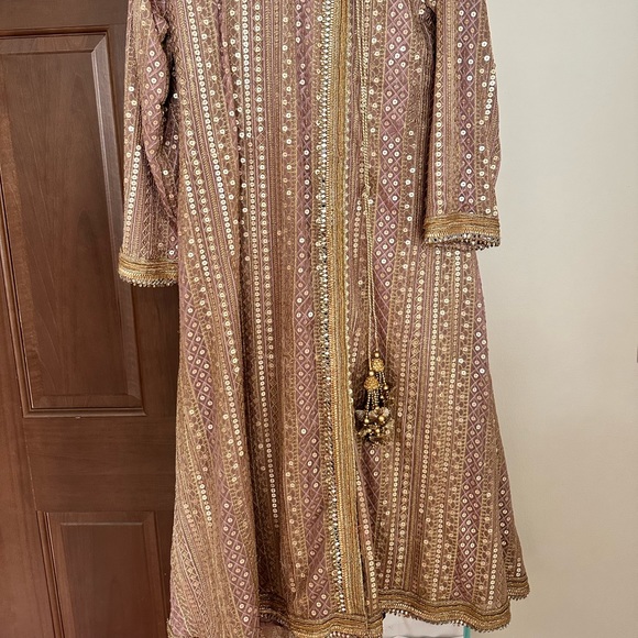 NWT embroidered 3 piece outfit - Picture 2 of 6